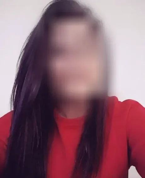 Klaudia, 33 anni